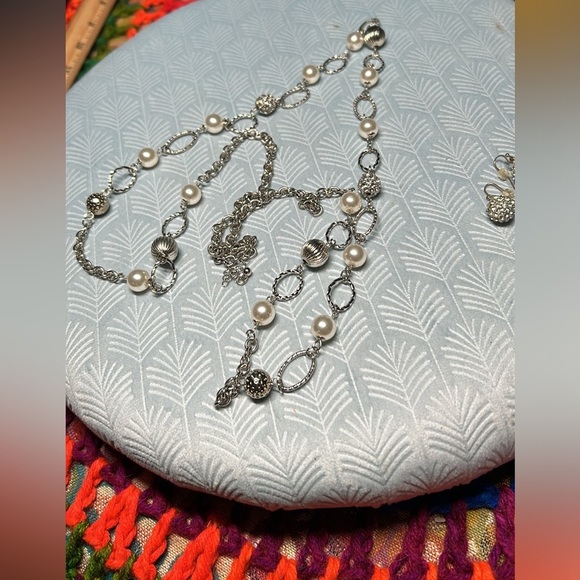 Long silver disco ball necklace and matching earrings - Picture 8 of 10